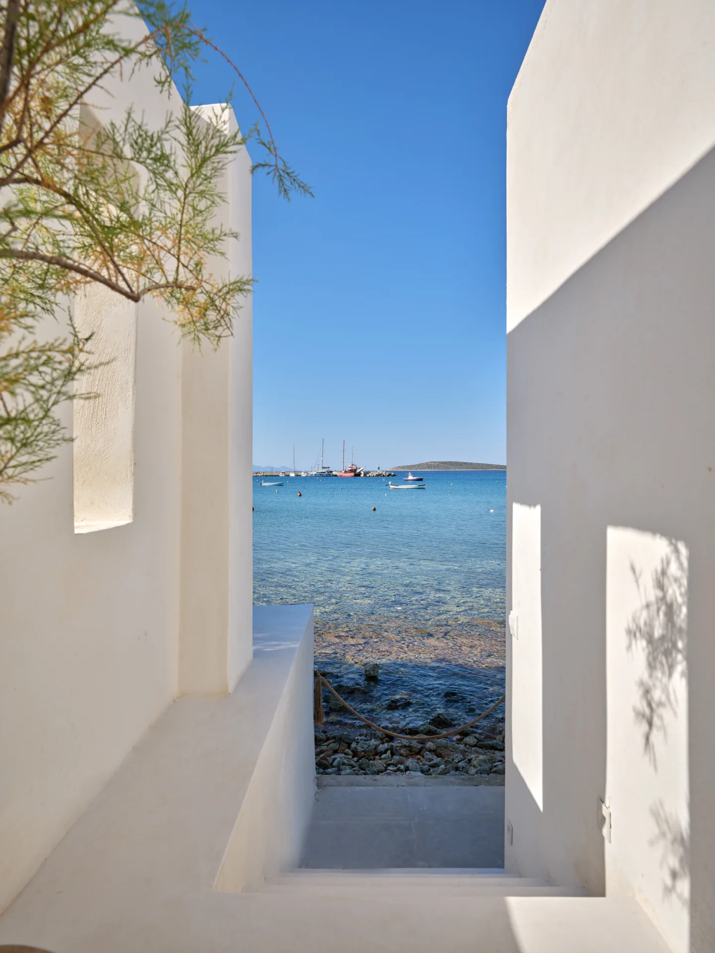 Entrance stairs leading down to the sea